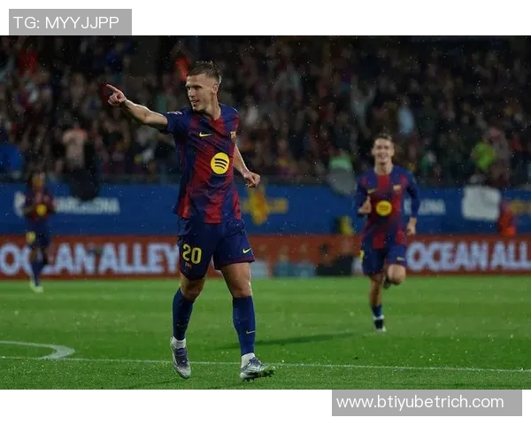 巴萨18岁中场胡安埃尔南德斯合同到期巴黎有意免签引关注 巴萨18岁中场胡安埃尔南德斯合同到期巴黎有意免签引关注