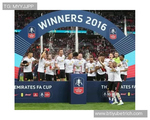 约翰逊谈选择水晶宫渴望争夺更多奖杯的原因分析